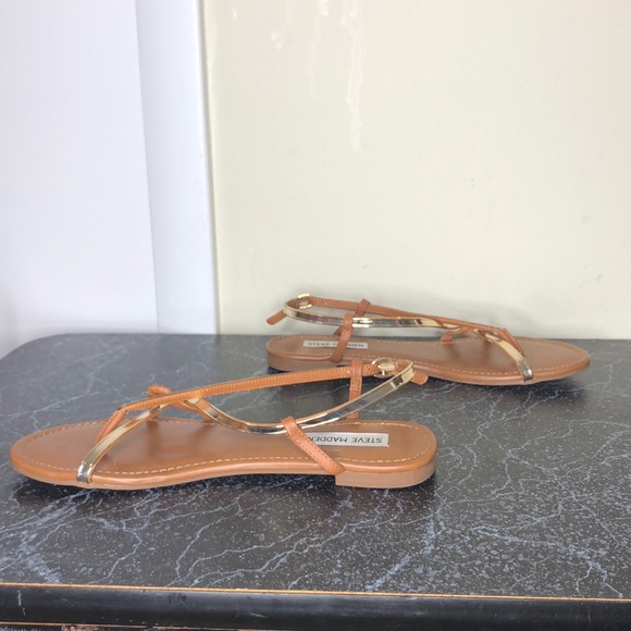 ✅SOLD Steve Madden balinn sandals - Picture 4 of 8